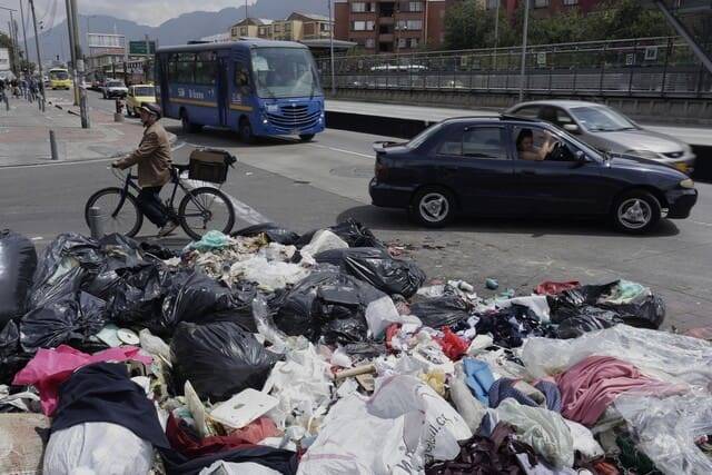 ¿Qué pasa con las basuras en Bogotá?: Procuraduría alerta por colapso que afectaría a los más pobres