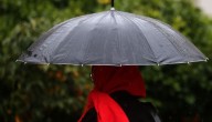 Se aproxima la lluvia para Santiago: ¿A qué hora caerán las primeras gotas?