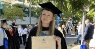 Arthritis income loss: Sharyce looks healthy but hasn't been able to work in years because of a condition many Aussies believe she can't have