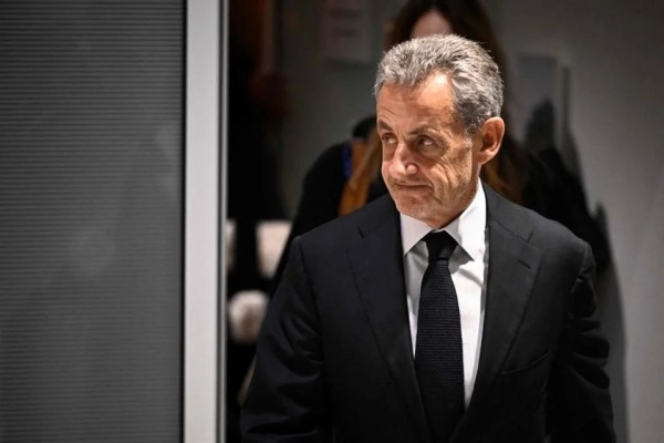 Dan 5 años de prisión a ex Presidente francés Sarkozy