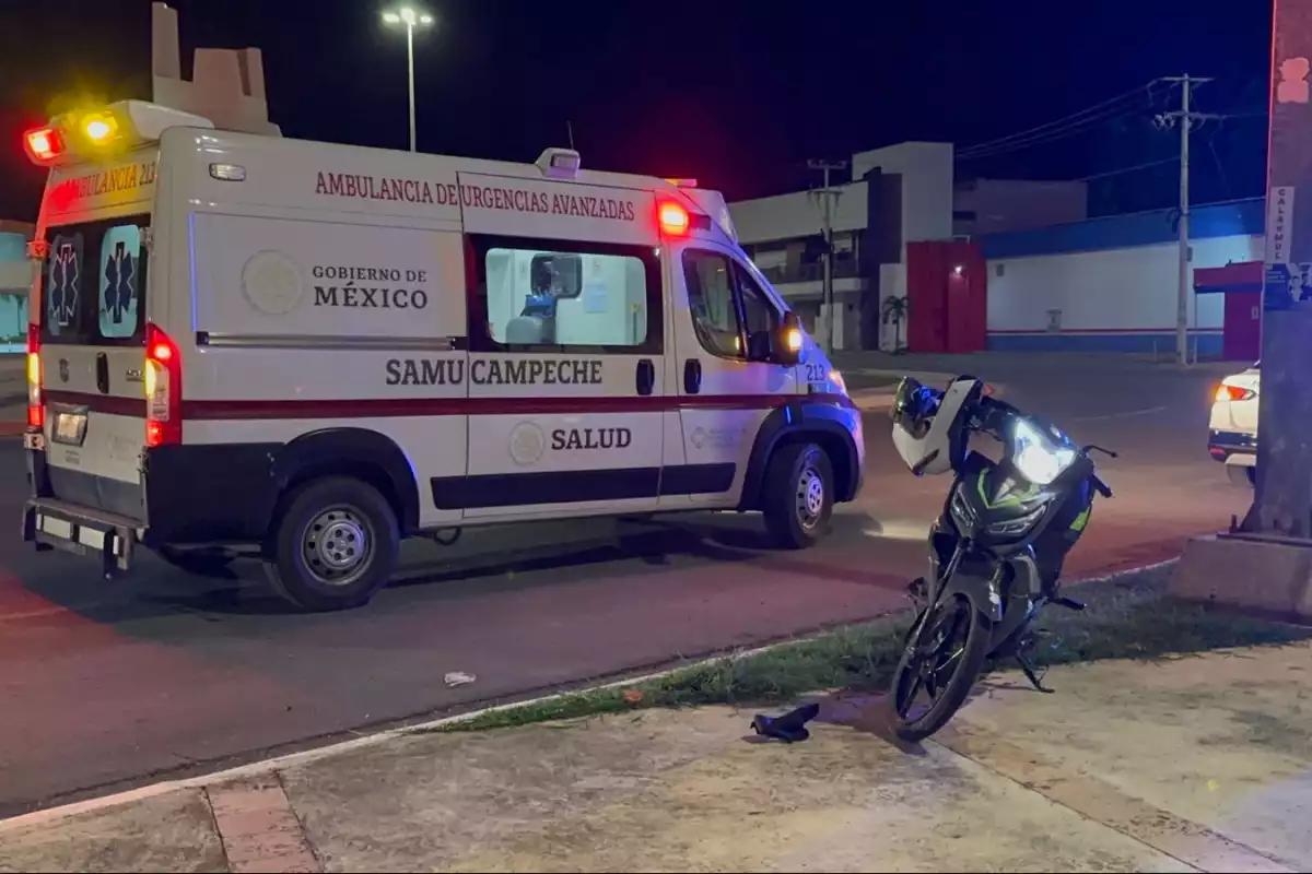 Ebrio motociclista derrapa y choca en la Miguel Alemán, Campeche; terminó en juzgados cívicos