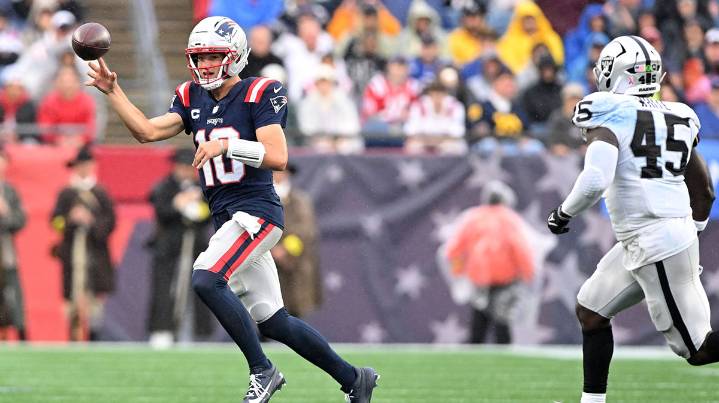 Drake Maye’s face says it all after ugly Patriots game vs. Raiders