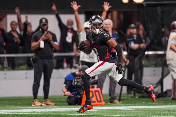 Falcons WRs Drake London, Darnell Mooney cleared to face Vikings