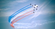 Red Arrows London flightpath route and exact times to see them tomorrow in Woolwich barracks flypast