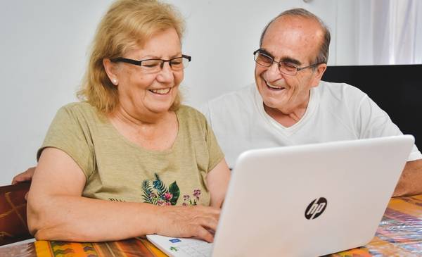 PAMI lanza talleres gratuitos para jubilados: cómo participar