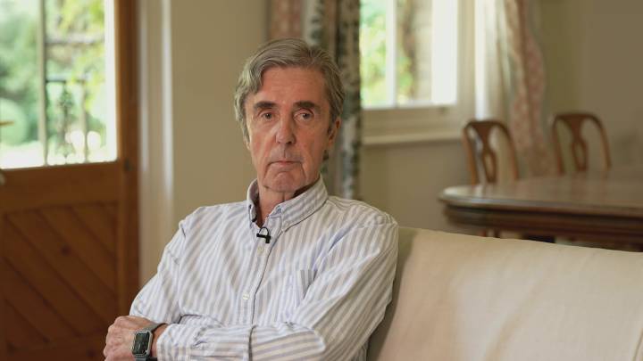 The 10 little-known signs of Parkinson’s disease you must not ignore as John Stapleton dies aged 79