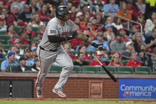 Devers y Adames pegan jonrones consecutivos, y Gigantes vencen 8