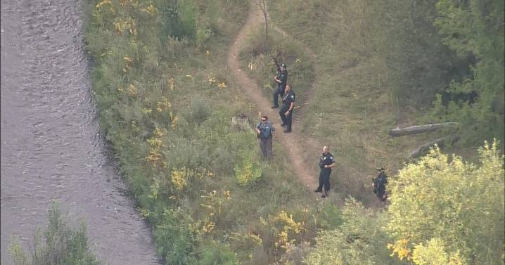 Colorado police search for woman who kidnapped woman at gunpoint, led Westminster police on chase