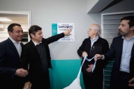 En clave electoral, Axel Kicillof inauguró un nuevo CAPS y disparó contra Javier Milei