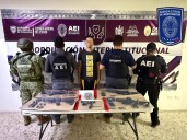 Aseguran 5 armas de fuego y mariguana a sujeto
