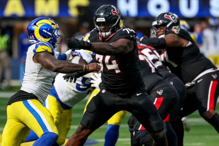 Reports: Texans trading OT Cam Robinson to Browns