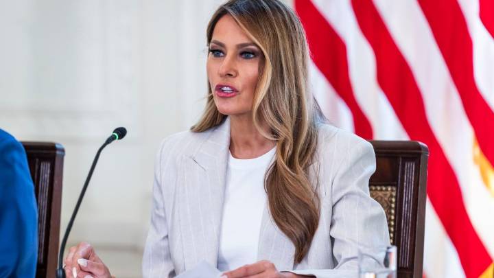 “Los robots ya están aquí”: Melania Trump sugiere ser una guía atenta con la IA