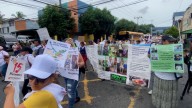 Salvadoreños protestan contra Bukele en medio de los festejos por la independencia, pero cada vez son menos por el miedo, dicen críticos del Gobierno