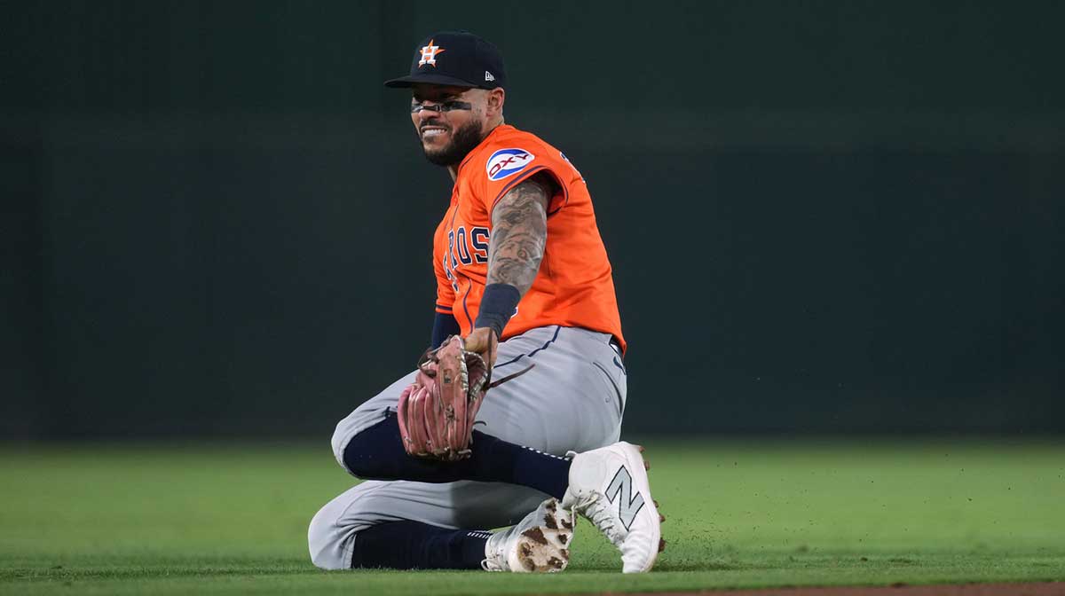 Yordan Alvarez, Josh Hader still far from returning as Astros slides out of playoffs