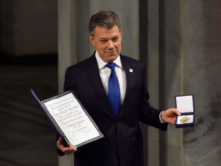 Detector: exministro sueco no dijo que Nobel de Santos fue un error