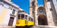 Al menos 15 muertos y 20 heridos tras el descarrilamiento de un tranvía funicular en Lisboa