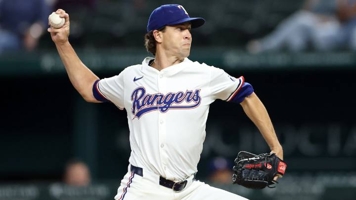 Jacob deGrom caps Rangers season with strong comeback after surgery