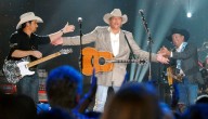 Country music legend retired with near $200 million fortune to be with family
