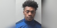 Convicted felon sentenced to nearly 7 years in prison for illegally possession machinegun, firearm