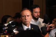 Paz y Quiroga se comprometen a evitar la "guerra sucia" hacia la segunda vuelta en Bolivia