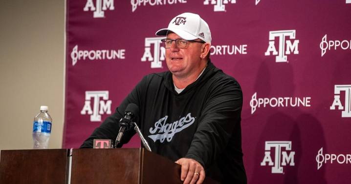 It's Gig 'Em Aggies after Texas A&M upset of Notre Dame