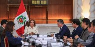 Alejandro Moreno se reúne con presidenta Dina Boluarte en medio de tensiones México