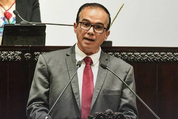 Defienden compatibilidad de docencia y regidurías