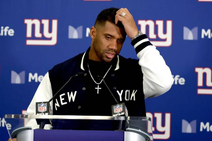 Jaxson Dart to start at quarterback for the Giants against the Chargers, AP sources say
