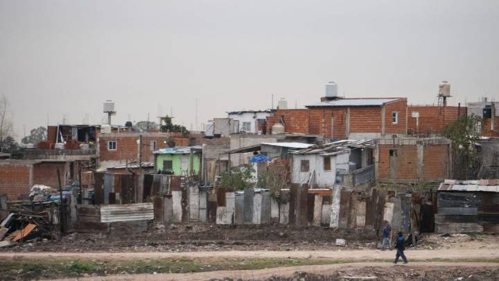 En los barrios populares las personas mueren 11 años antes que el resto de la población