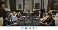 Javier Milei encabeza una nueva reunión: charla con colaboradores y, luego, graba la cadena nacional