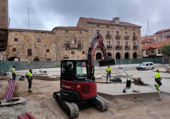Se retiran las vallas de la gran obra de la plaza de España de Reinosa