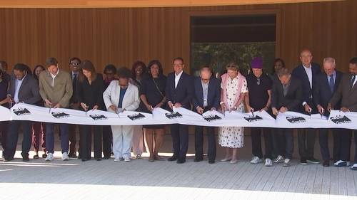 6abc Loves the Arts: Art, nature converge at Calder Gardens along the Ben Franklin Parkway