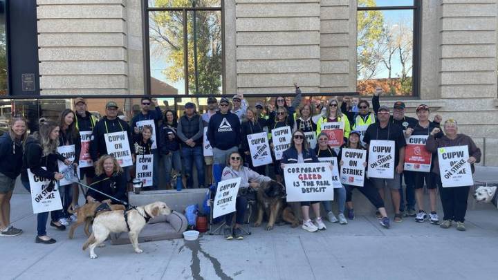 Canada Post workers in Lethbridge on strike
