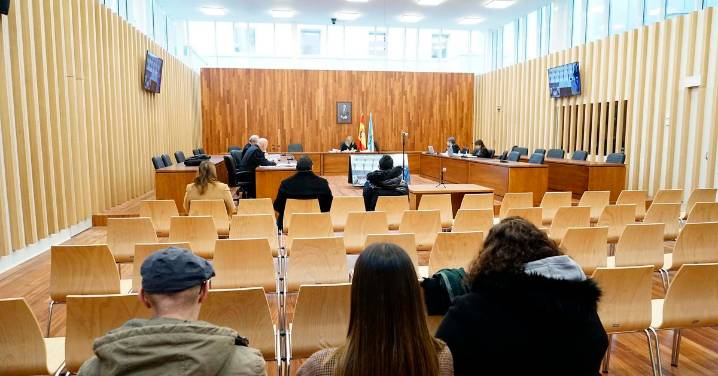 Un hombre se enfrenta a más de 4 años de cárcel por masturbarse delante de una menor y tocarla en Vigo