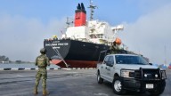Detienen a empresarios y funcionarios de México por su presunta relación con un decomiso “histórico” de combustible robado