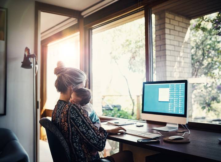 La justicia ampara a una madre y obliga a una empresa a conceder el teletrabajo para cuidar de su hijo