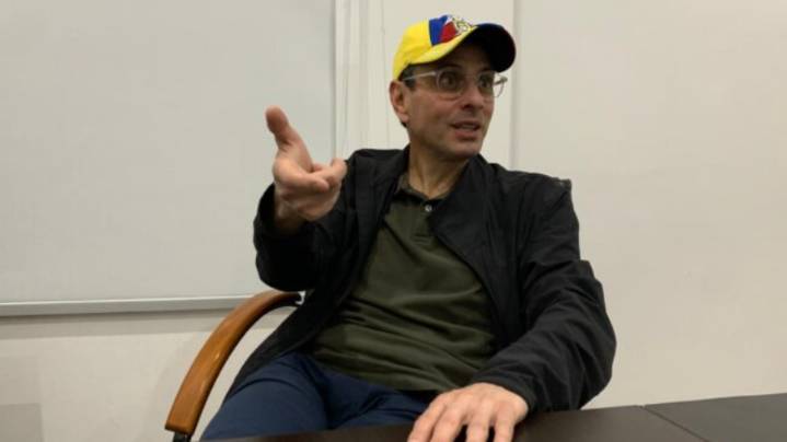 Capriles denuncia “campaña de odio” en su contra