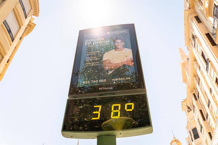 El calor se concentra esta semana en el interior de Andalucía con temperaturas máximas que podrán alcanzar los 38 grados