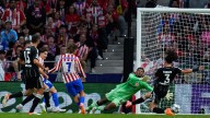 De cinco en cinco, el Atlético prolonga ante el Eintracht su estadio de euforia