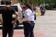 ¡Lo abandonaron! hombre recién llegado a Campeche pide ayuda a la policía tras pelea con su esposa