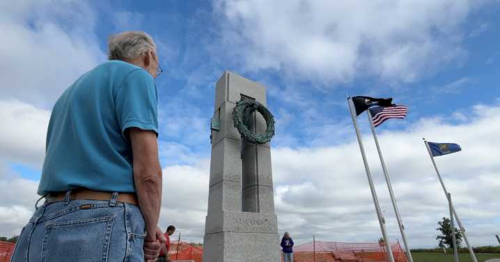 Son of WWII POW and former police officer lead $60,000 effort to restore Port Washington's Veterans Memorial
