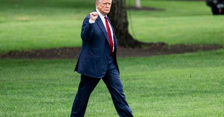 Estados Unidos ataca a una segunda lancha con tres presuntos narcotraficantes venezolanos a bordo