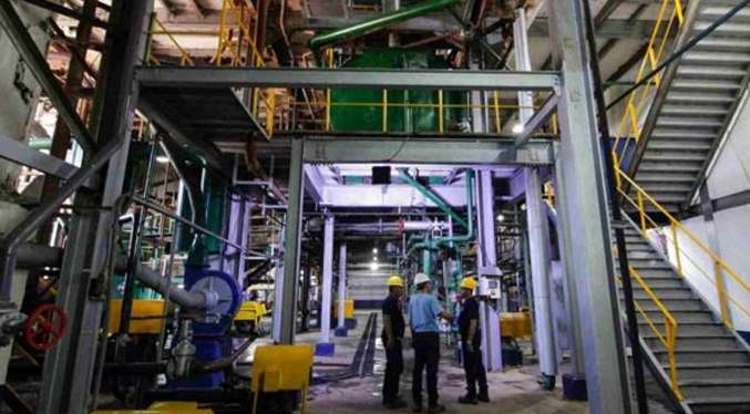 Las remuneraciones dolarizadas en la industria venezolana aumentaron 183% , pero el poder adquisitivo se mantiene rezagado