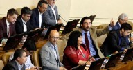 Multa y voto extranjero: diputados PS deponen su rebelión y anuncian apoyo a acuerdo por reformas electorales