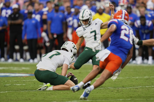 Gramatica's kick lifts South Florida to an 18-16 upset at No. 13 Florida and heats Napier's seat