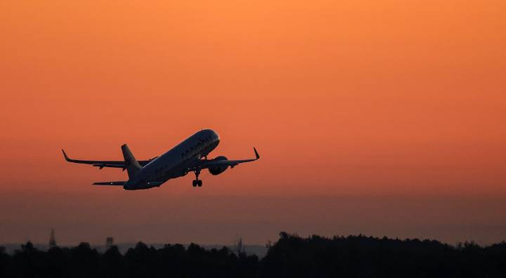Dear Abby: Should I have to pay for a vacation I can no longer attend?