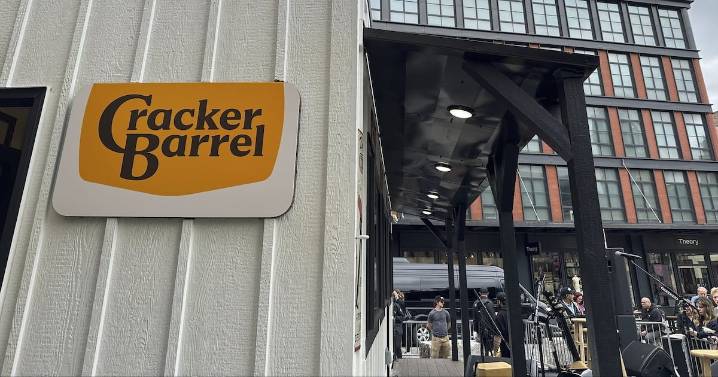 Cracker Barrel shares drop with logo change blowback