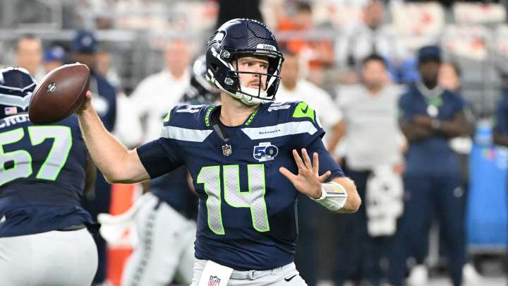 Thursday Night Football: Seahawks lead Cardinals 14