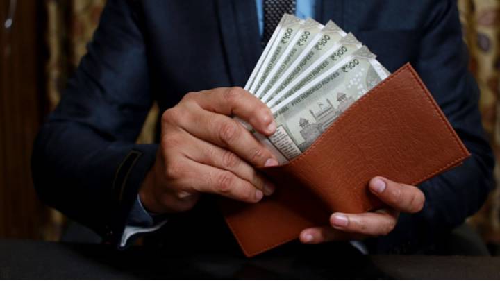 Choose Rs 10,000 SIP Over Education Loan: CA Reveals How Parents Can Save Lakhs