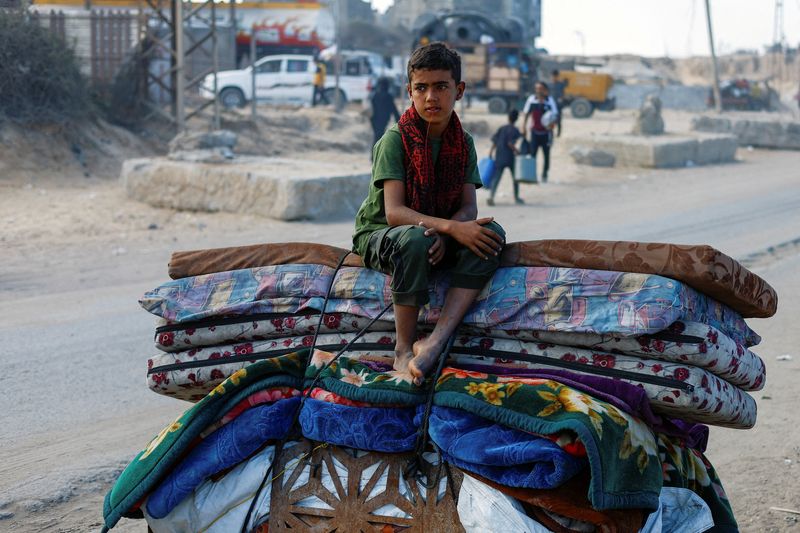 UN warns on supplies for famine-stricken north Gaza after Israel shuts crossing